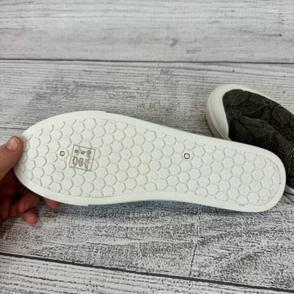 Roxy Women's Olive Leaf Printed Slip On Shoes Size 10 - Picture 5 of 10